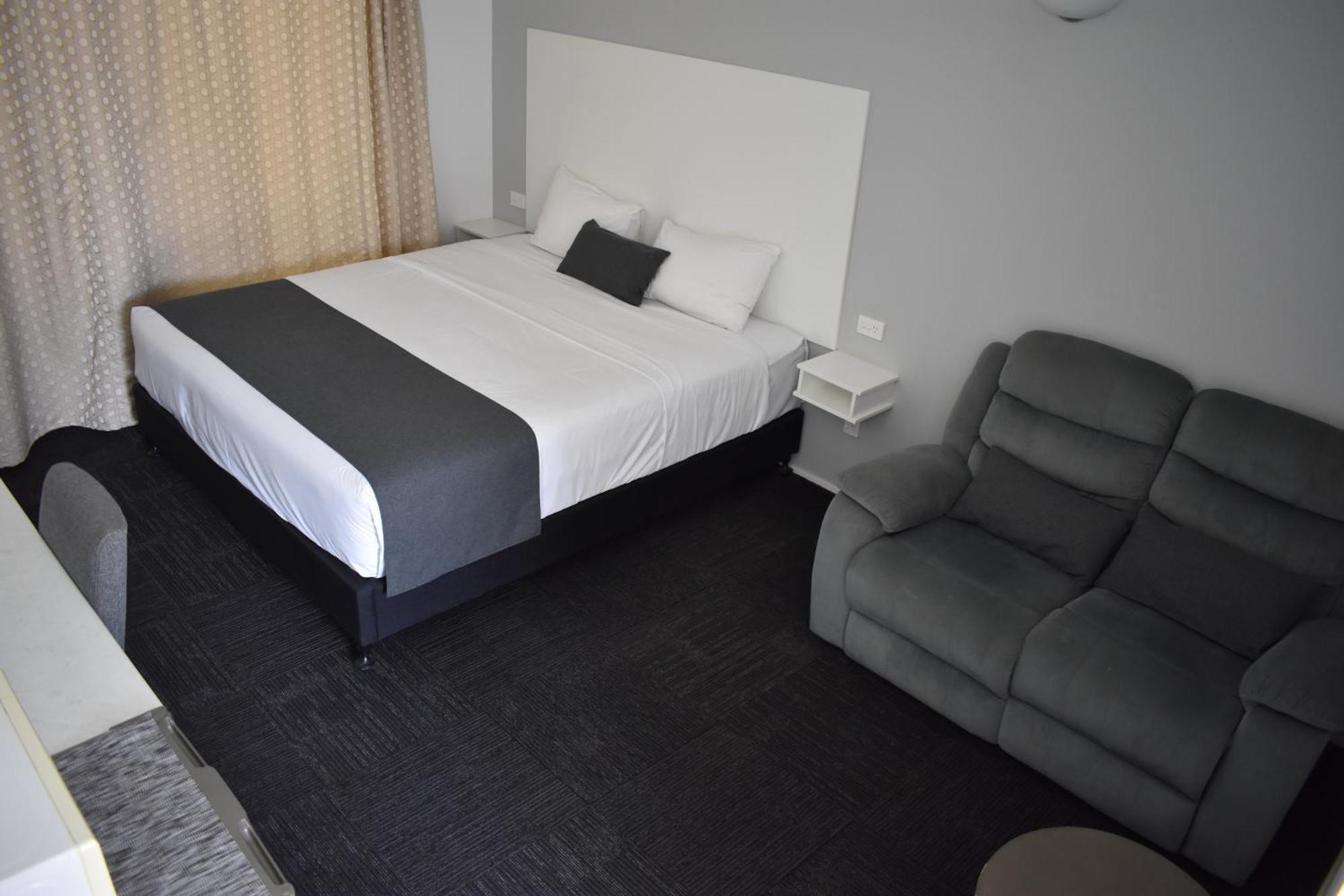 Riviana Motel Deniliquin Dış mekan fotoğraf